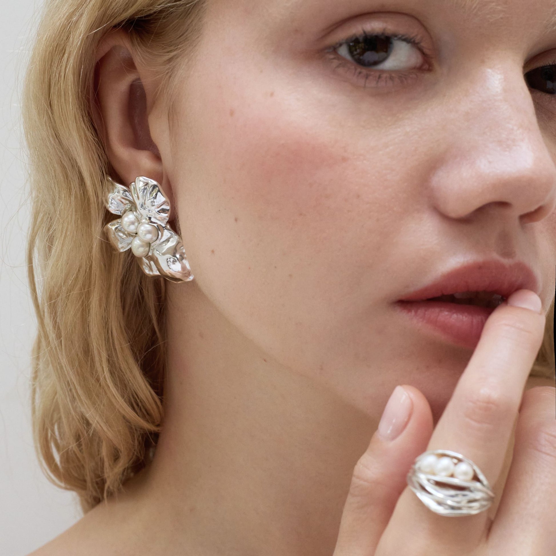 freshwater pearl folded ring