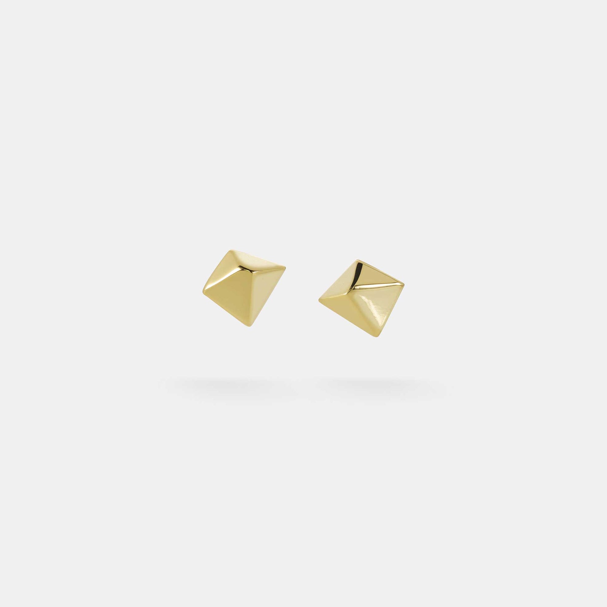 pyramid stud earrings